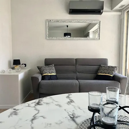 Appartement Avec Vue Mer Roquebrune-Cap-Martin Exterior photo