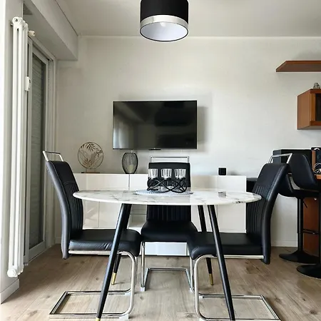 Appartement Avec Vue Mer Roquebrune-Cap-Martin Exterior photo